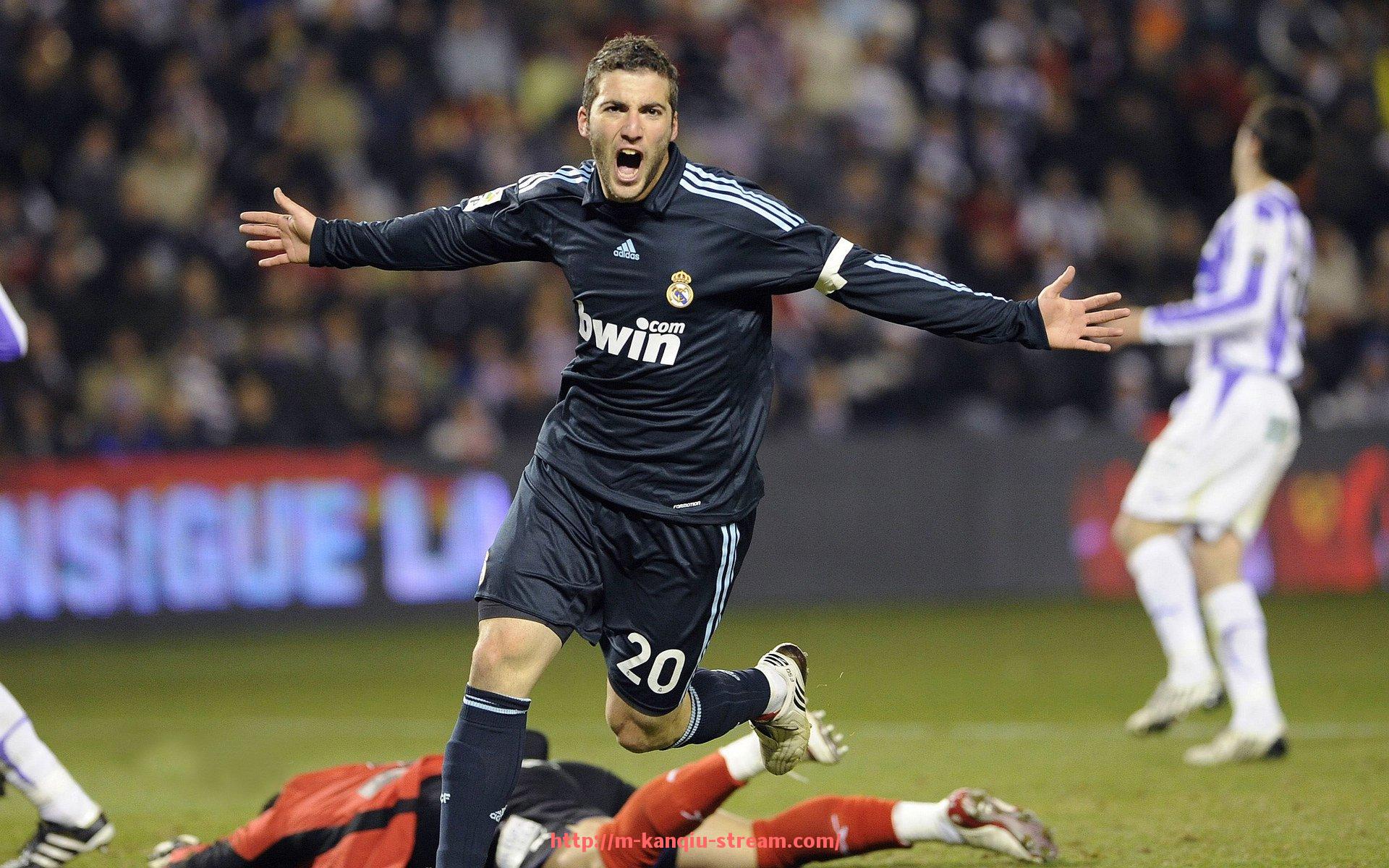 看球直播-世俱杯球队防线核心球员评比报告:稳定防守力的中坚之选